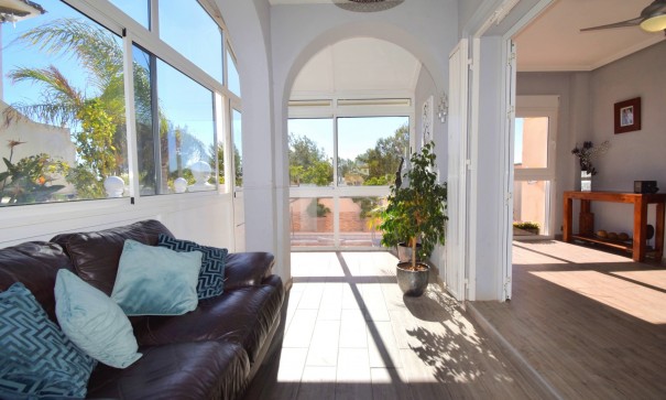 Sale - Detached Villa -
Orihuela Costa - Playa Flamenca