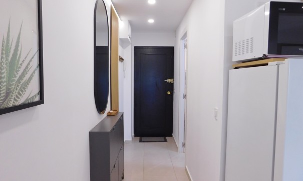 Resale - Wohnung Appartement -
Torrevieja