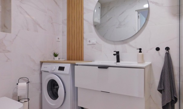 Resale - Wohnung Appartement -
Torrevieja