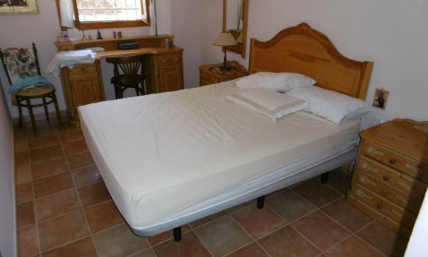 Resale - Freistehende Villa -
Yecla