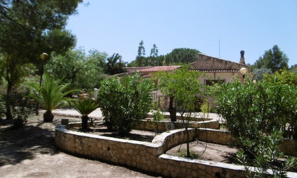 Resale - Freistehende Villa -
Yecla