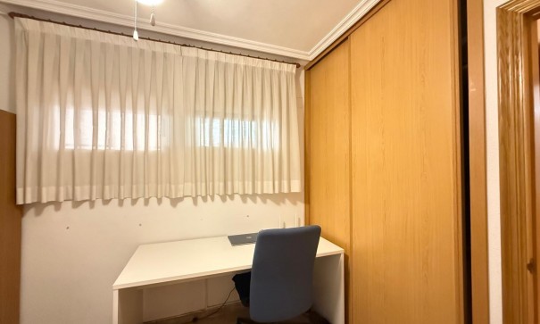 Sale - Apartment Flat -
Torrevieja - Las Piscinas Naturales