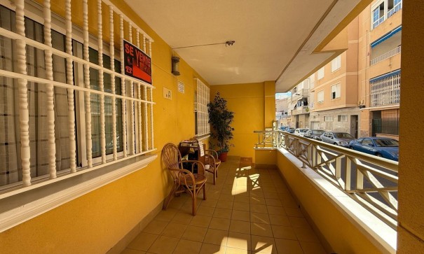 Sale - Apartment Flat -
Torrevieja - Las Piscinas Naturales