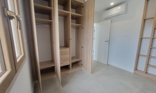 Återförsäljning - Fristående villa -
Orihuela Costa - Cabo Roig