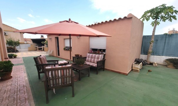 Sale - Detached Villa -
Torrevieja - Aguas Nuevas