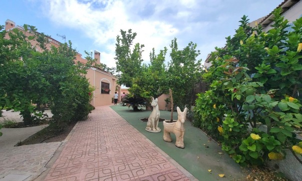 Sale - Detached Villa -
Torrevieja - Aguas Nuevas