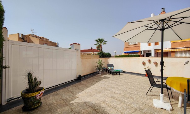 Videresalg - Dobbeltvilla -
Orihuela Costa