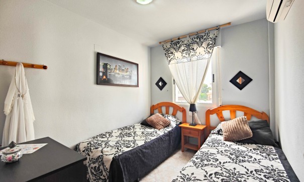 Videresalg - Dobbeltvilla -
Orihuela Costa