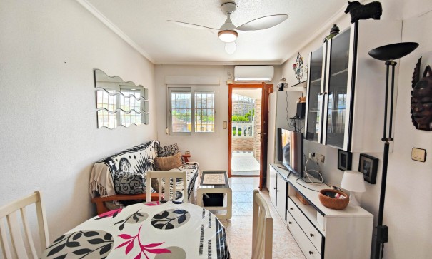 Revente - Appartement -
Torrevieja - torrevieja