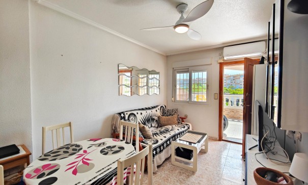 Revente - Appartement -
Torrevieja - torrevieja