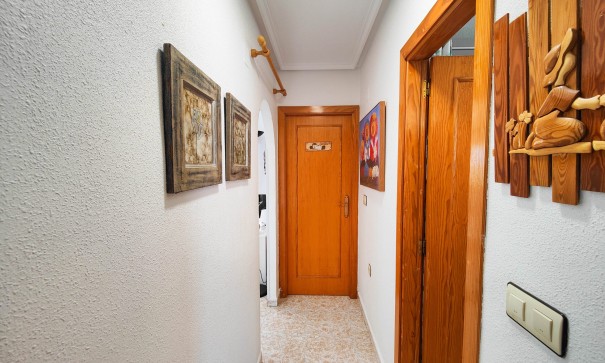 Revente - Appartement -
Torrevieja - torrevieja
