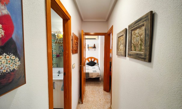 Revente - Appartement -
Torrevieja - torrevieja
