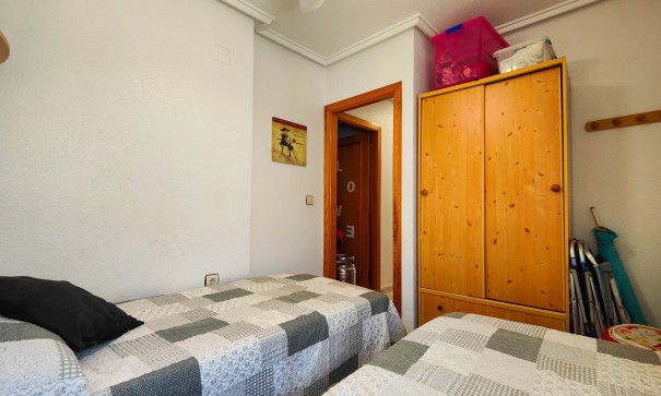 Revente - Appartement -
Torrevieja - torrevieja