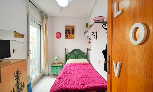 Revente - Appartement -
Torrevieja - torrevieja