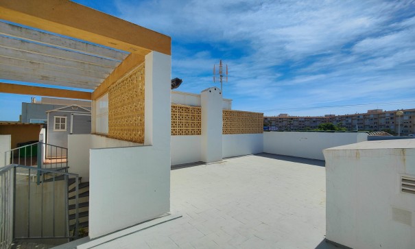 Revente - Appartement -
Torrevieja - torrevieja