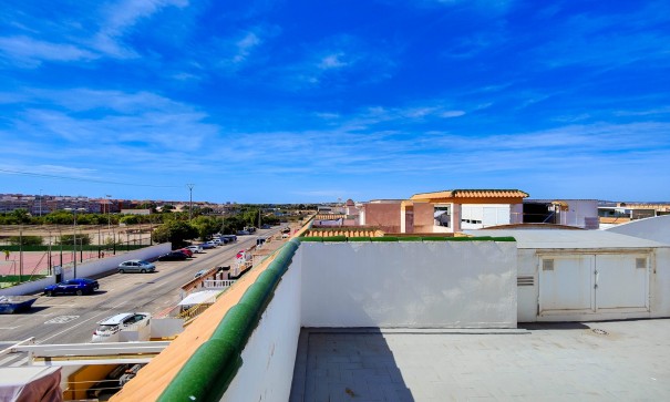 Revente - Appartement -
Torrevieja - torrevieja