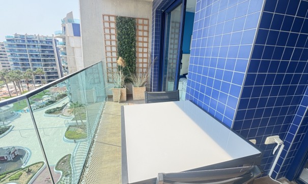 Revente - Appartement -
Punta Prima