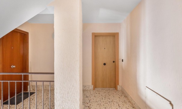 Revente - Appartement -
Torrevieja - La Mata pueblo