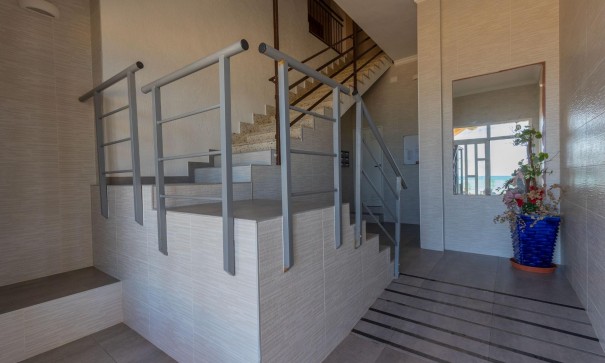 Revente - Appartement -
Torrevieja - La Mata pueblo