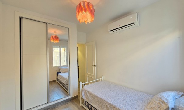 Sale - Apartment Flat -
Orihuela Costa - La Zenia