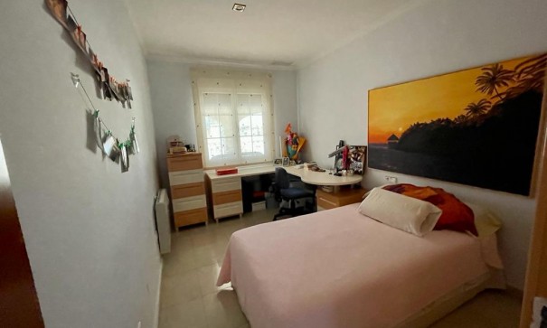 Herverkoop - Vrijstaande Villa -
Albatera