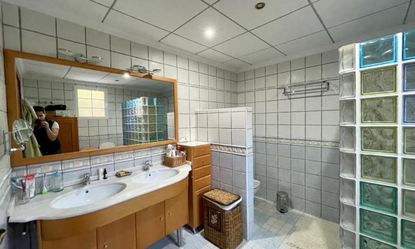 Herverkoop - Vrijstaande Villa -
Albatera