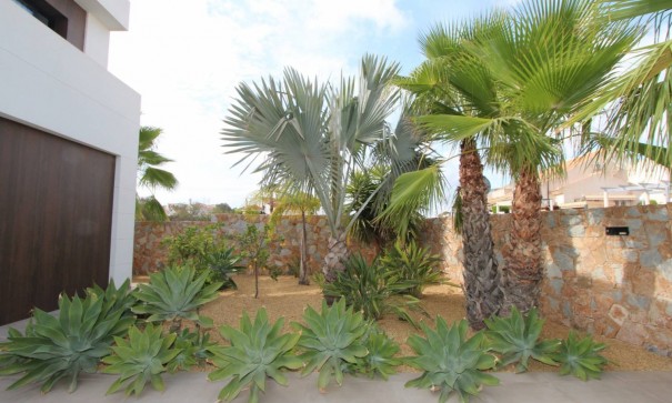 Herverkoop - Vrijstaande Villa -
Rojales - Cuidad Quesada