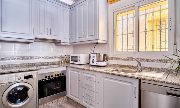 Sale - Detached Villa -
Los Montesinos - La Herada