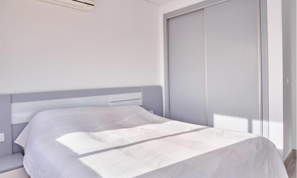 Sale - Detached Villa -
Los Montesinos - La Herada