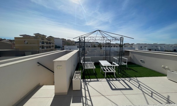 Sale - Semi Detached Villa -
Benijofar - Centro