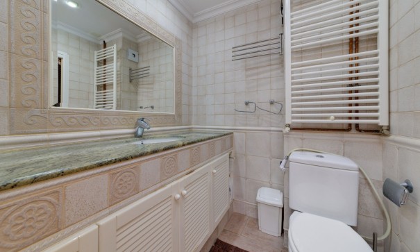 Resale - Wohnung Appartement -
Guardamar del Segura - Comunidad Valenciana