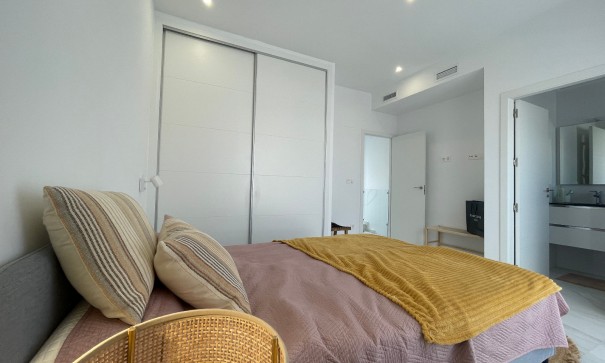 Videresalg - Dobbeltvilla -
Benijofar