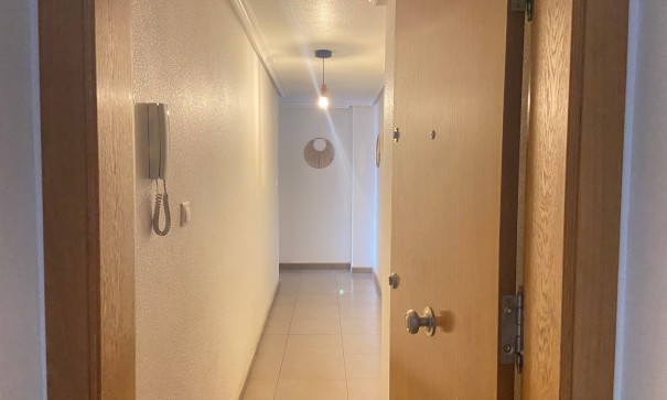 Sale - Apartment Flat -
Torrevieja - Torrevieja Centro