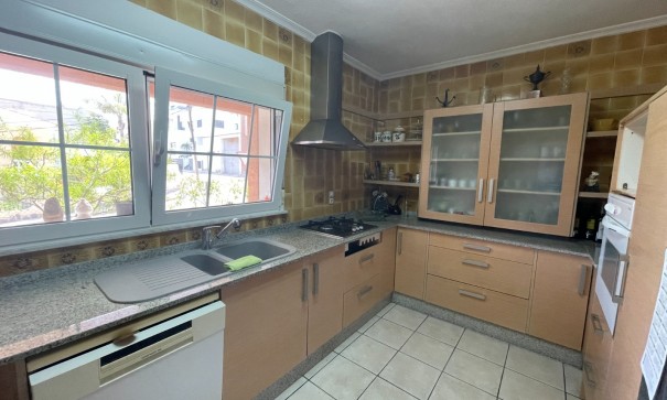 Sale - Detached Villa -
Benijofar - Pueblo