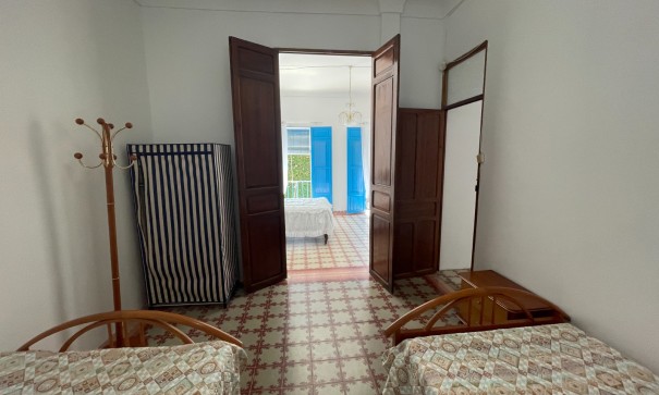 Herverkoop - Stadswoning -
Rojales