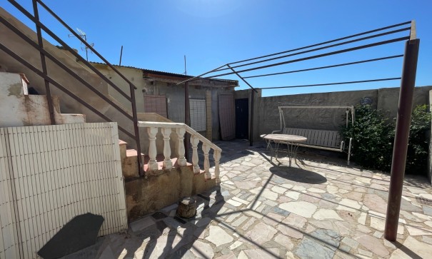 Sale - Town house -
San Fulgencio - centro