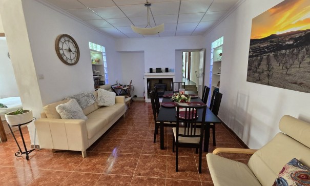 Sale - Finca Country Property -
La Zarza