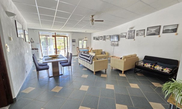 Sale - Finca Country Property -
La Zarza