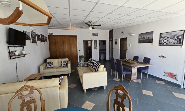 Sale - Finca Country Property -
La Zarza