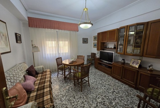 Revente - Appartement -
SAX