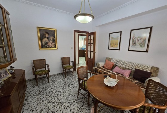 Revente - Appartement -
SAX