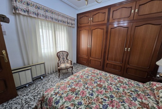 Revente - Appartement -
SAX