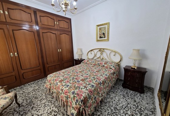 Revente - Appartement -
SAX