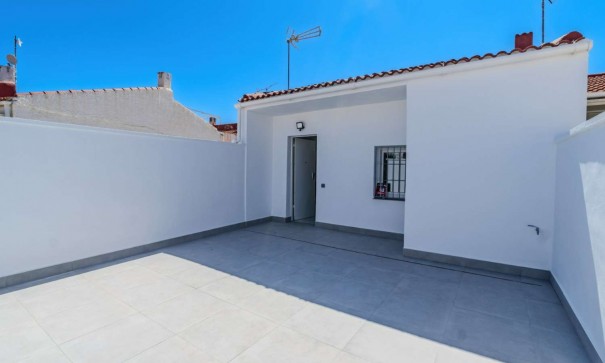 Venta - Apartamento piso -
Torrevieja