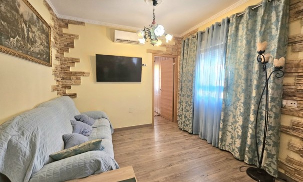 Sale - Villa -
Torrevieja - Torre la mata