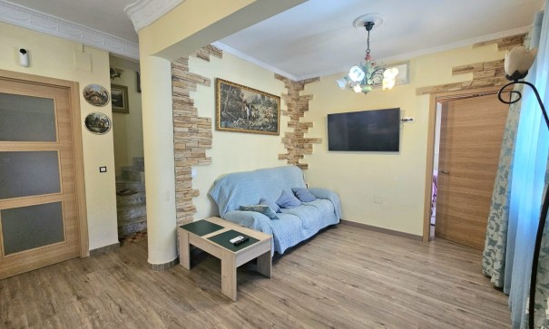 Sale - Villa -
Torrevieja - Torre la mata