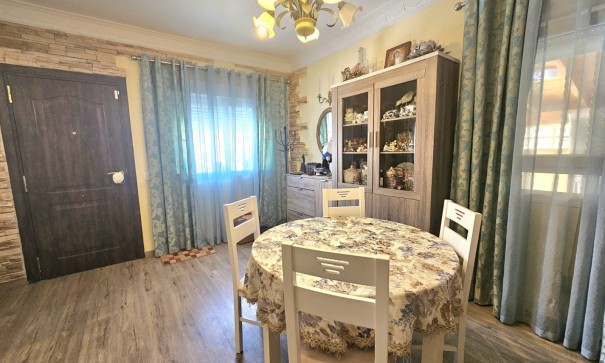 Sale - Villa -
Torrevieja - Torre la mata