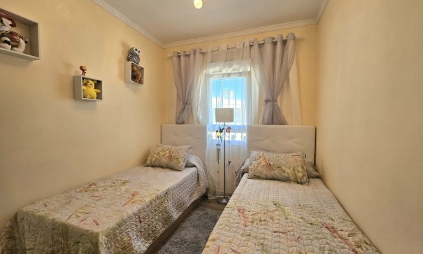 Sale - Villa -
Torrevieja - Torre la mata