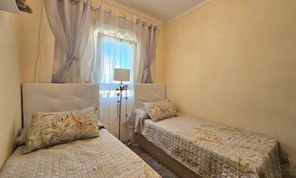 Sale - Villa -
Torrevieja - Torre la mata