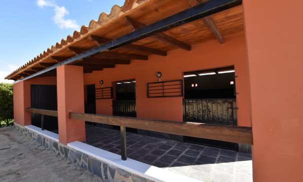 Sprzedaż - Finca nieruchomość wiejska -
Heredades